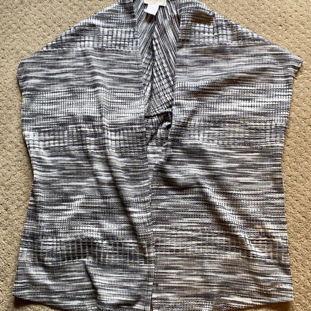 Christina sweater size Medium excellent condition